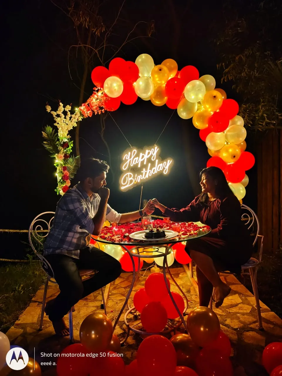 AC Pod with Outdoor Jacuzzi - Image 9